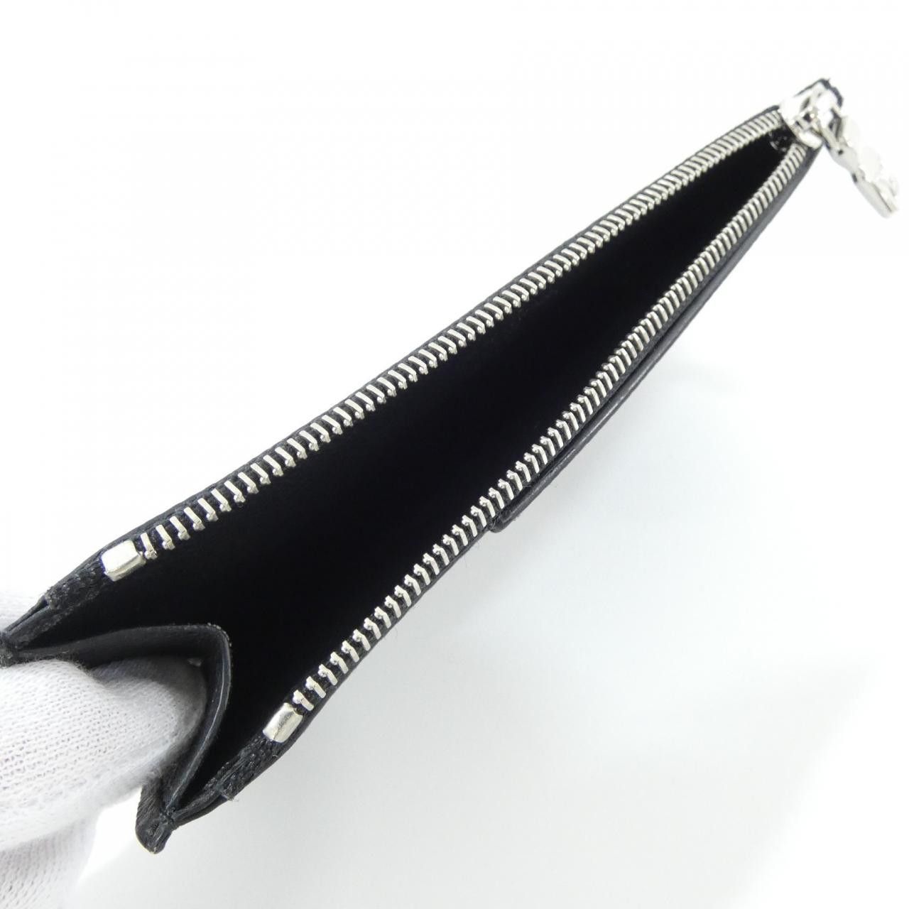 Louis Vuitton Louis Vuitton Louis Vuitton Taiga Leather Coin Card Holder Leather Coin Case M62914 DUTY FREE for USA Size ONE SIZE - 6 Thumbnail