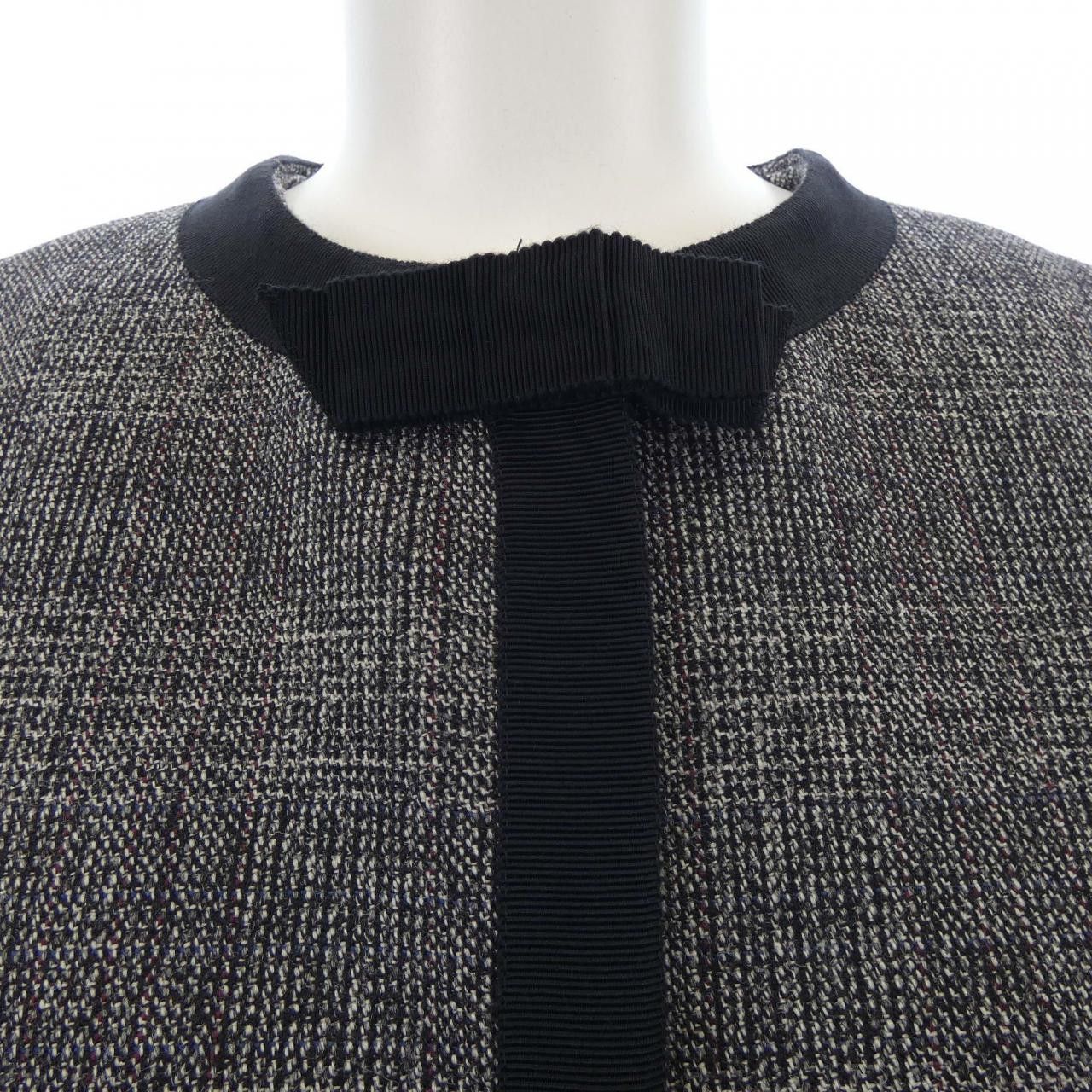 Prada Prada Prada Collarless Jacket Textile Outerwear P540I S202 1XA8 DUTY FREE for USA Size ONE SIZE - 5 Thumbnail