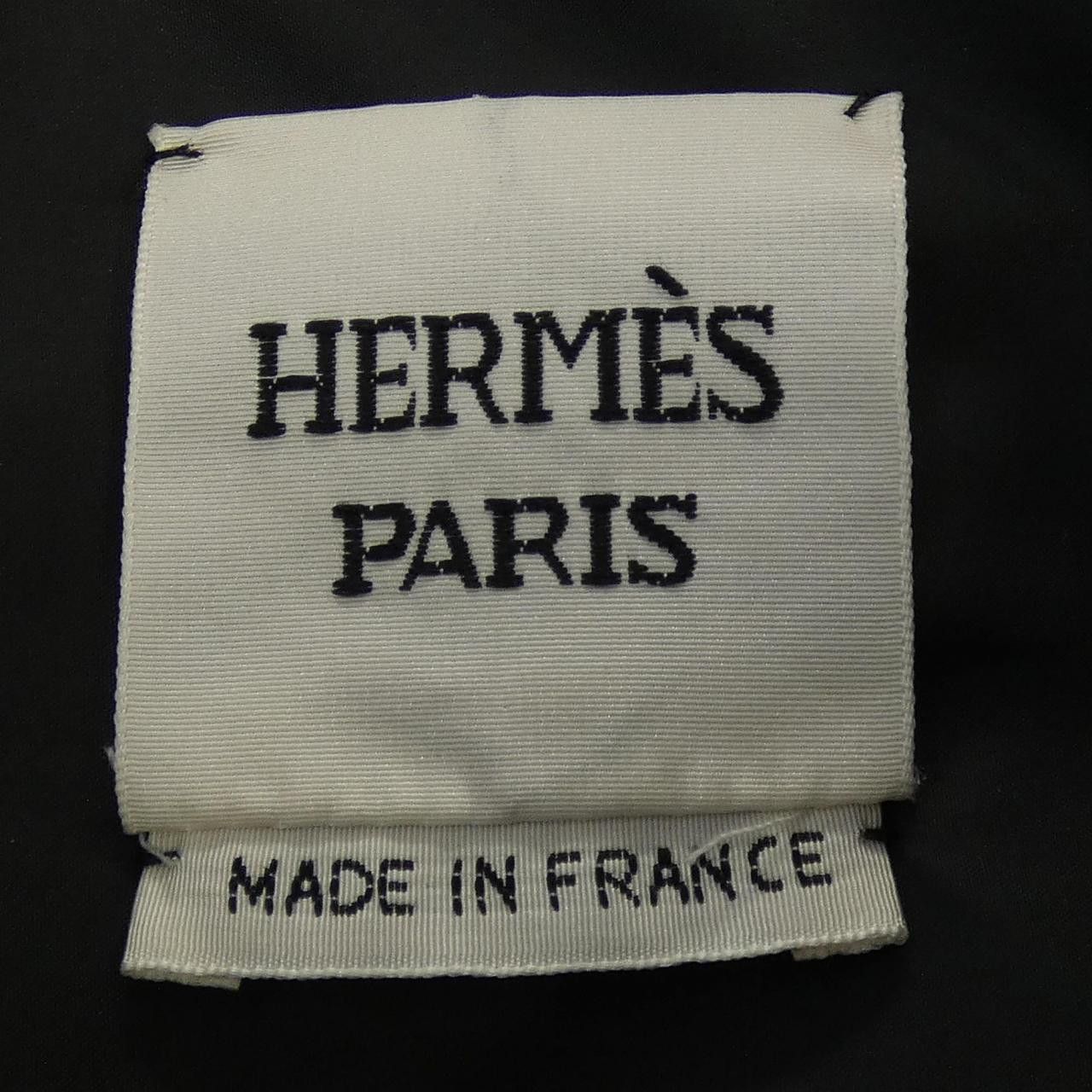 Hermes Hermes Hermes Crude Cell Down Jacket Textile Outerwear DUTY FREE for USA Size ONE SIZE - 5 Thumbnail