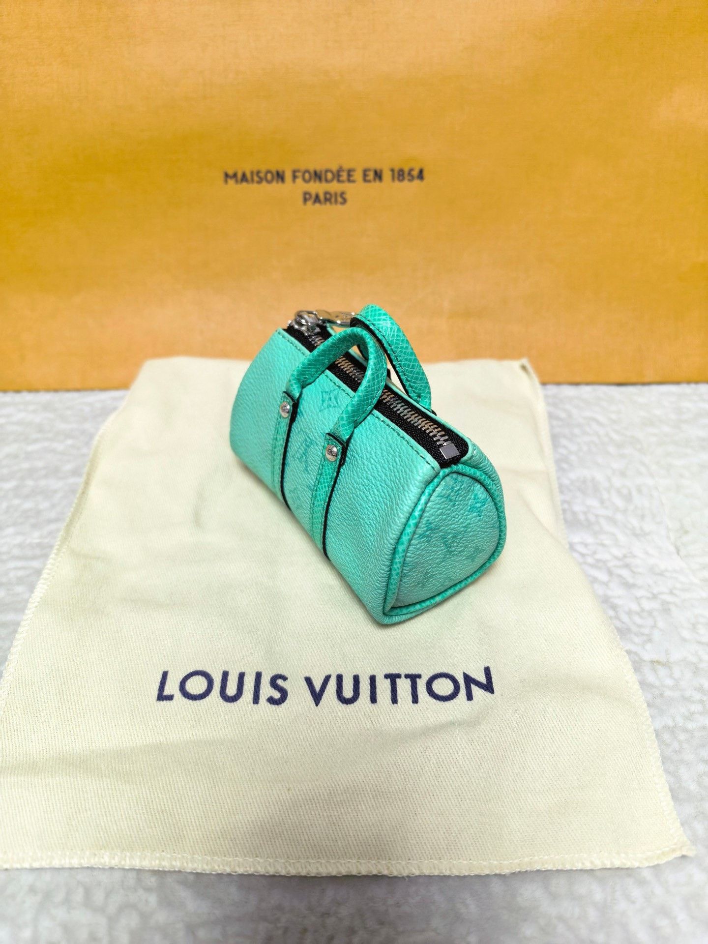 Louis Vuitton LV New Style Bag Charm Size ONE SIZE - 6 Thumbnail
