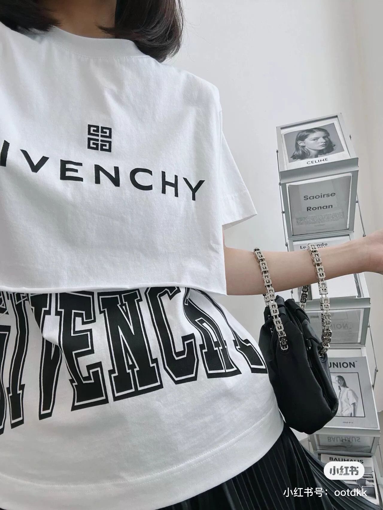 Givenchy Givenchy Embroidered Logo T-Shirt Size XS / US 0-2 / IT 36-38 - 6 Thumbnail