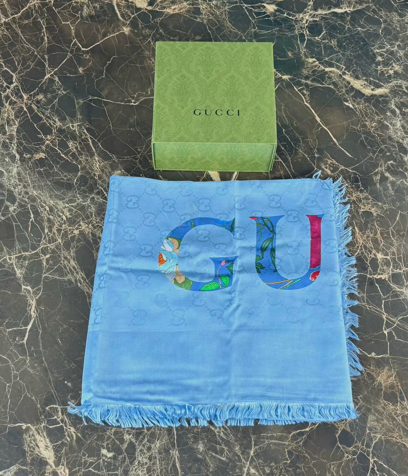 Gucci Gucci Floral Logo Silk Scarf 140x140 Size ONE SIZE - 2 Thumbnail