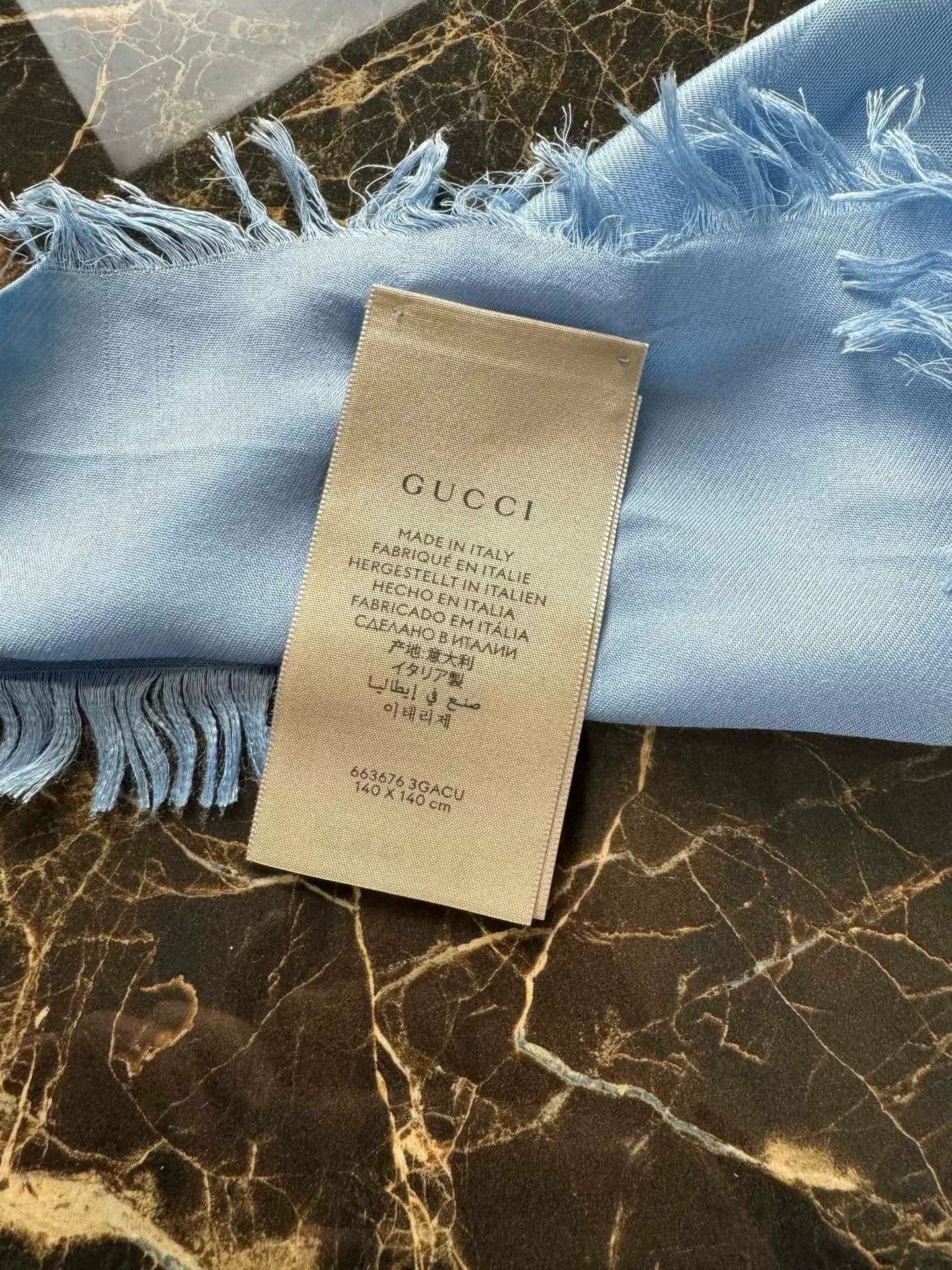Gucci Gucci Floral Logo Silk Scarf 140x140 Size ONE SIZE - 7 Thumbnail