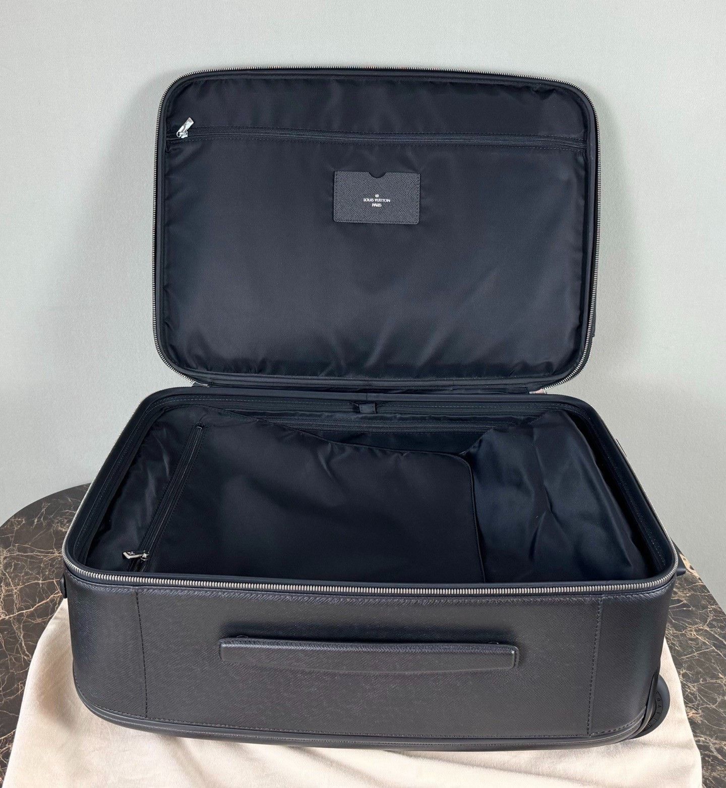 Louis Vuitton LV Black Leather 55 Carry-On Suitcase Size ONE SIZE - 2 Thumbnail