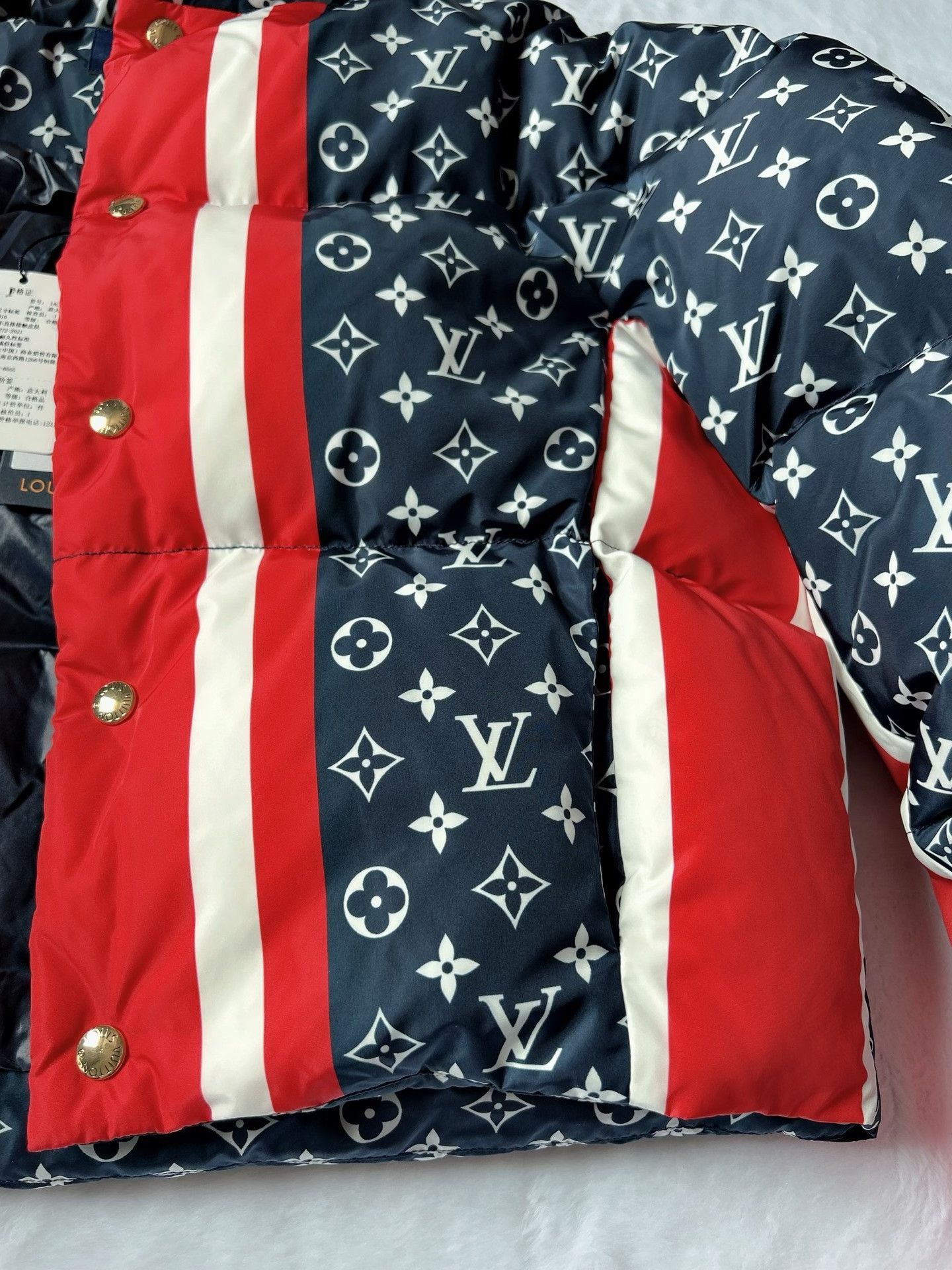 Louis Vuitton Louis Vuitton Logo All-over Print Jacket Size S / US 4 / IT 40 - 5 Thumbnail