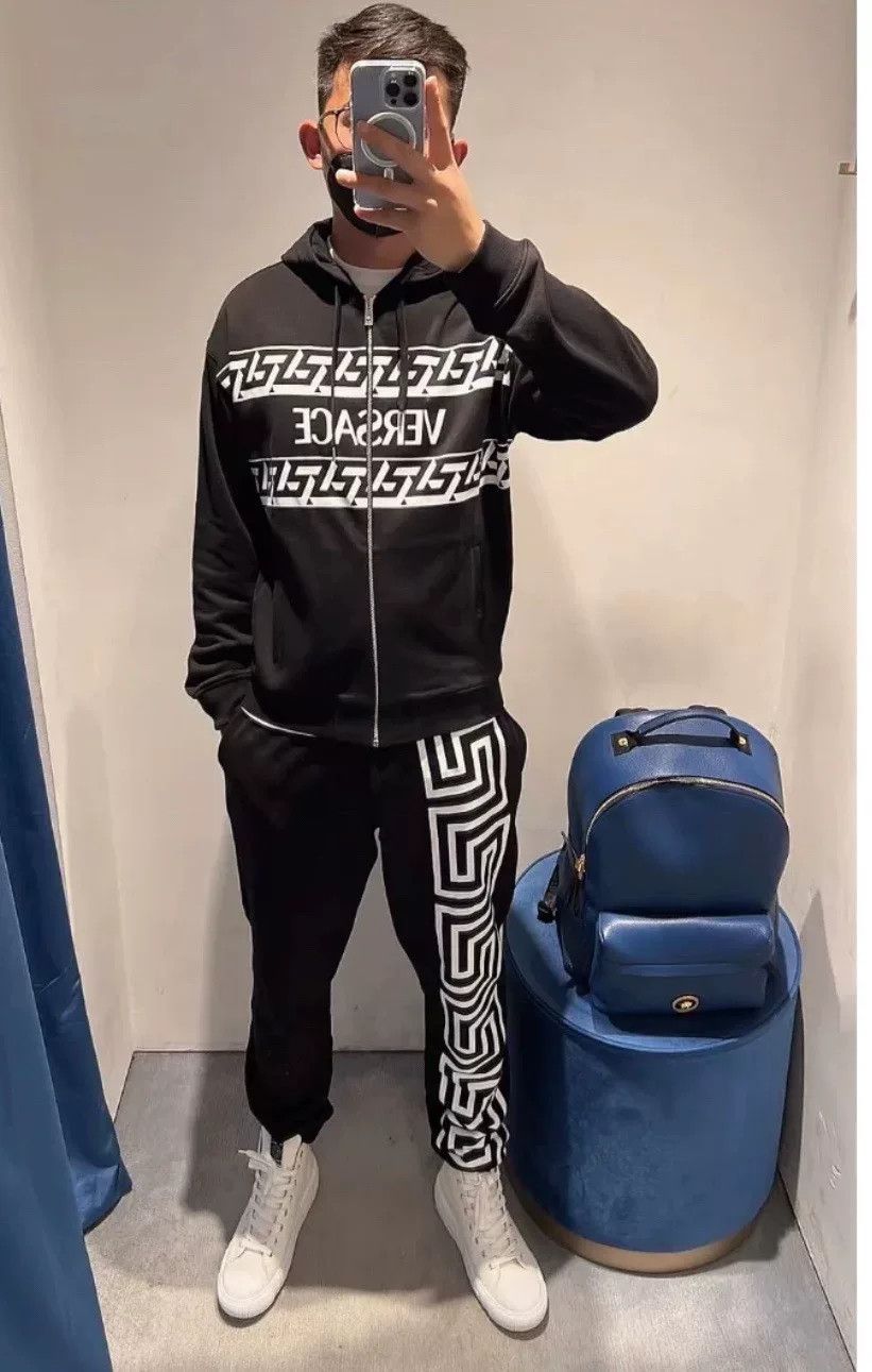 Versace Versace Zip Hoodie Swirl Design Size US XL / EU 56 / 4 - 6 Thumbnail