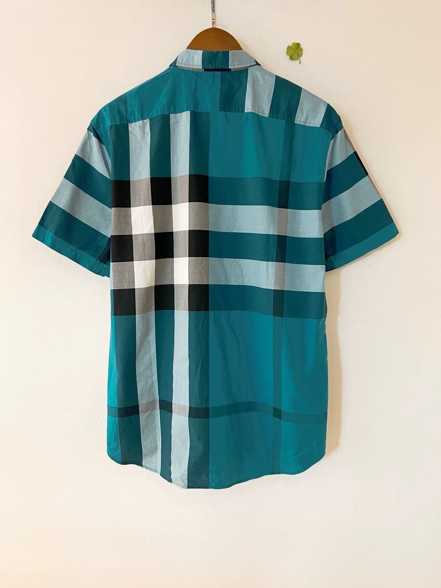 Burberry Burberry Men's Green Plaid Short-sleeve Shirt Size US L / EU 52-54 / 3 - 9 Thumbnail