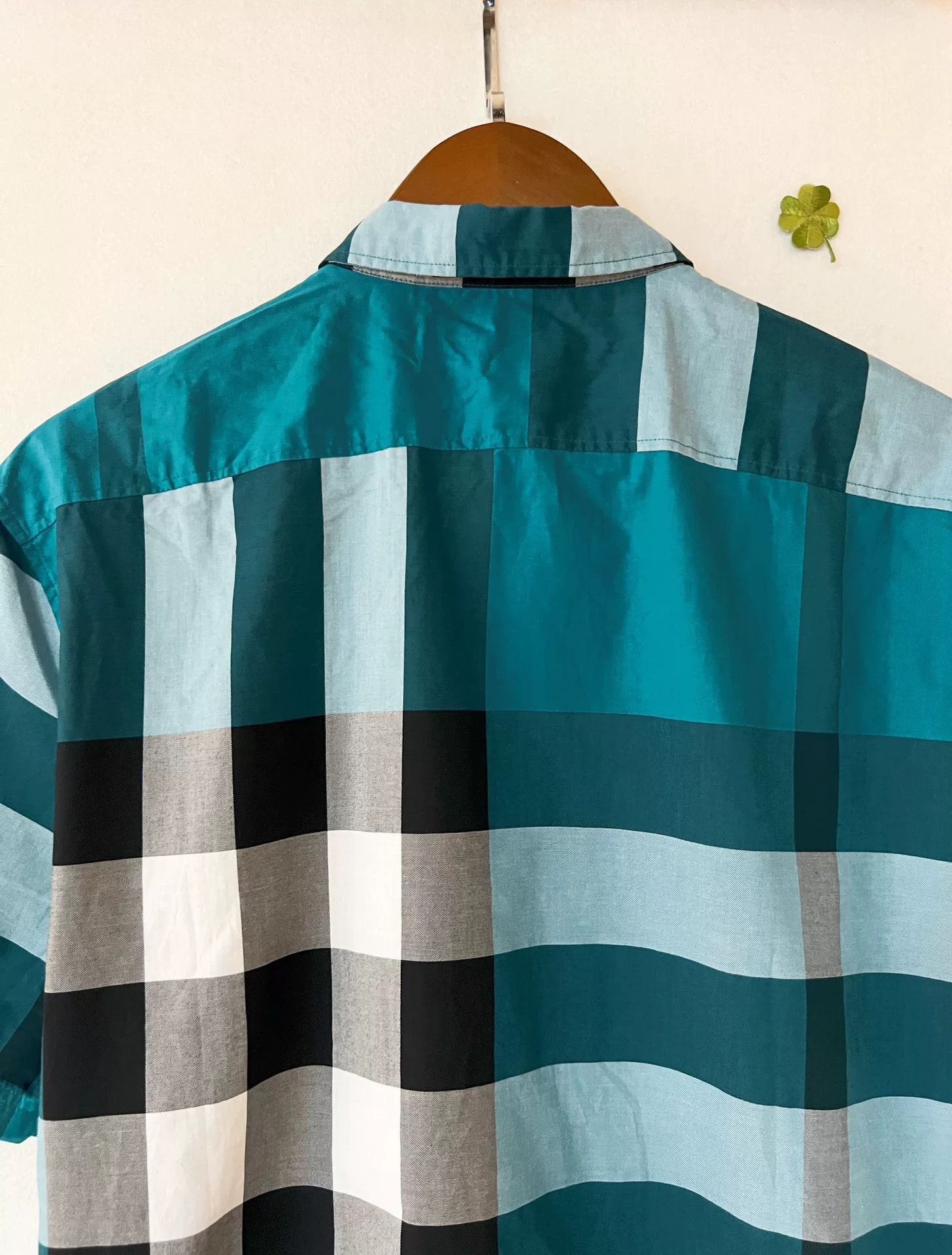 Burberry Burberry Men's Green Plaid Short-sleeve Shirt Size US L / EU 52-54 / 3 - 5 Thumbnail