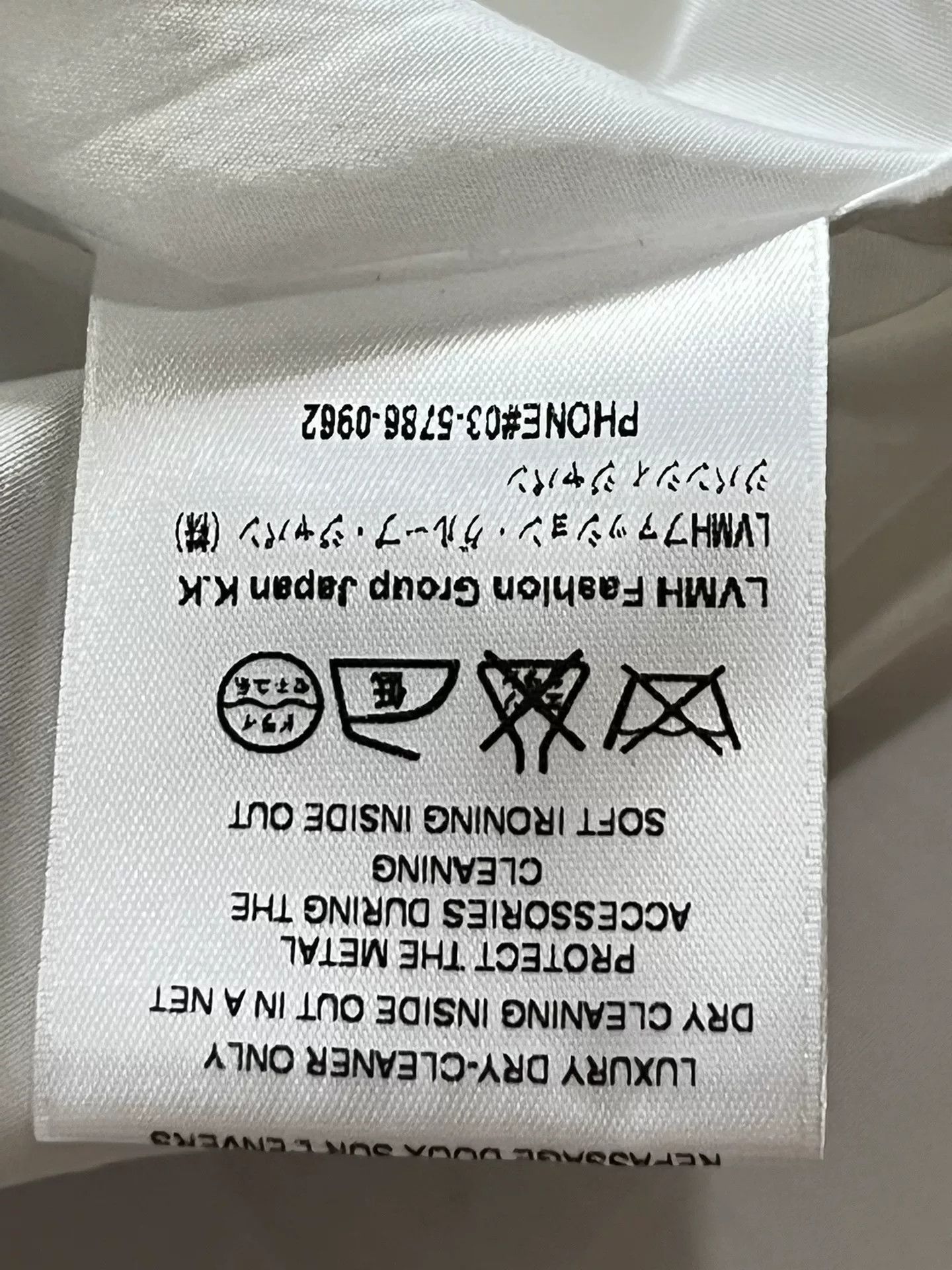 Givenchy Givenchy Classic White Shirt Size US M / EU 48-50 / 2 - 7 Thumbnail