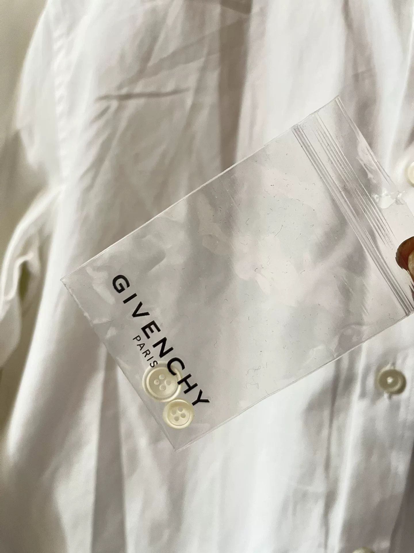 Givenchy Givenchy Classic White Shirt Size US M / EU 48-50 / 2 - 2 Thumbnail