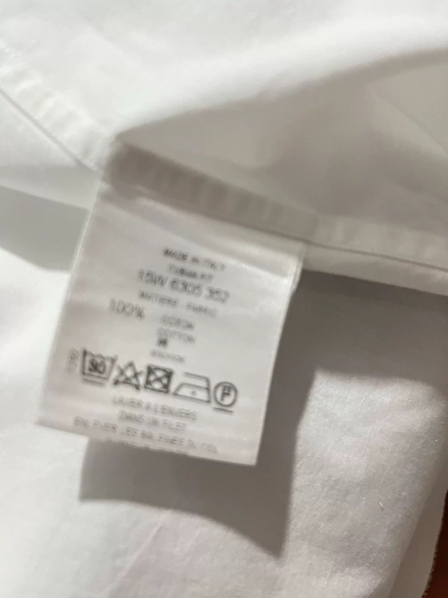 Givenchy GIVENCHY Men's Shirt Size US M / EU 48-50 / 2 - 5 Thumbnail