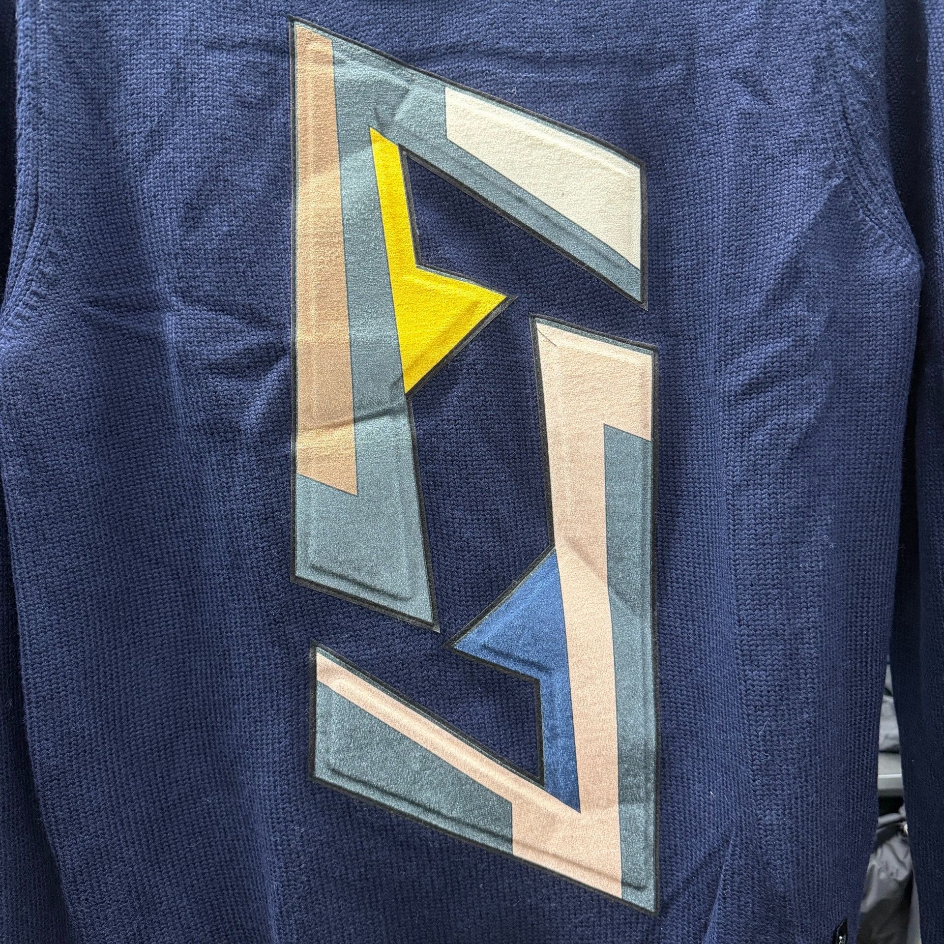 Fendi Fendi Retro Sweater 46 Men Size US L / EU 52-54 / 3 - 3 Thumbnail
