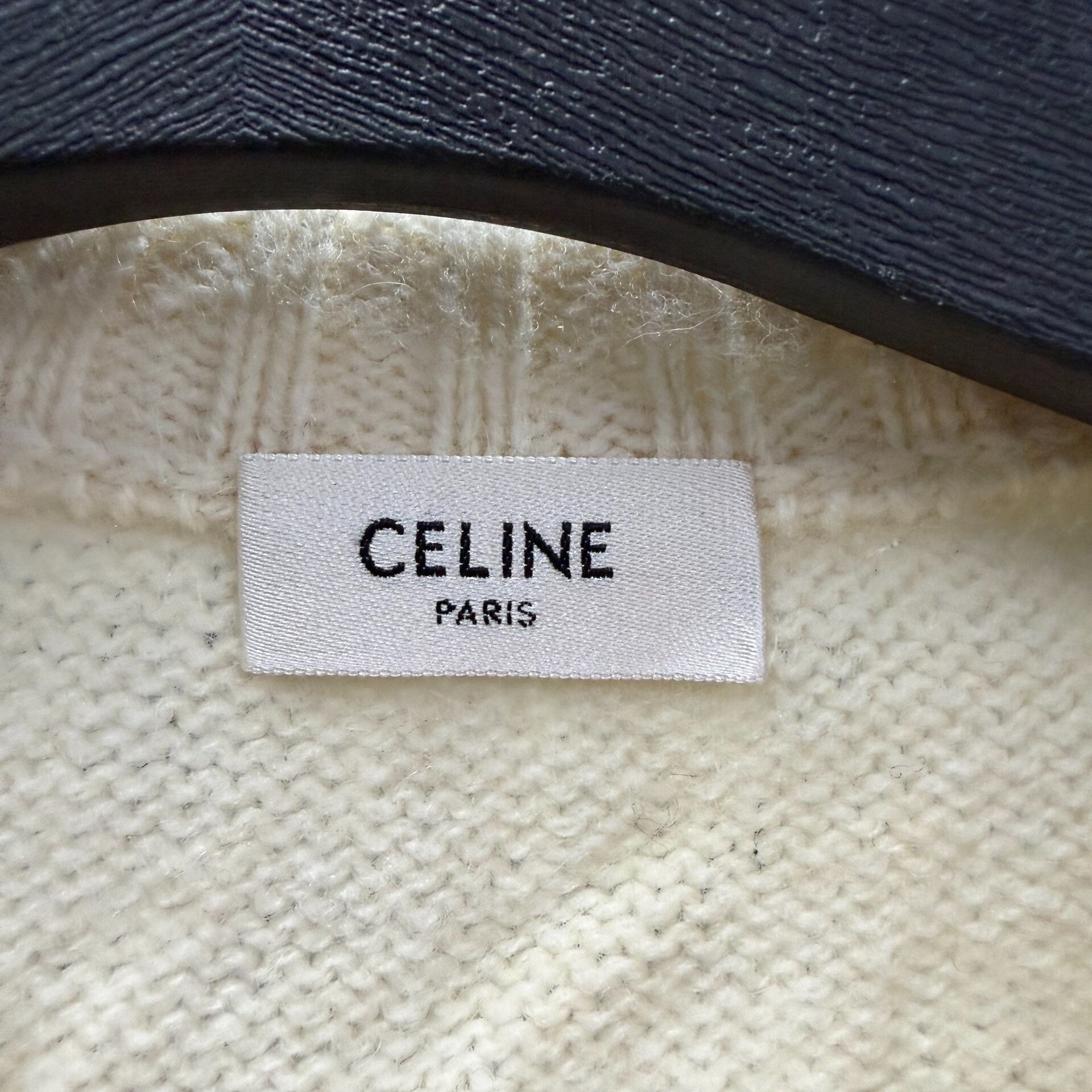 Celine Celine Retro Beige Sweater M Women Size M / US 6-8 / IT 42-44 - 2 Thumbnail