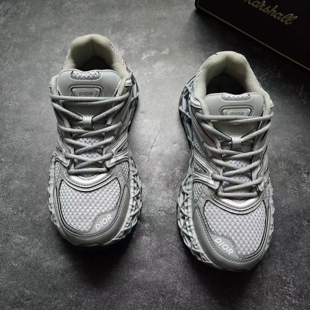 Dior Dior Gray Lowtop Sneakers 35 Women Size US 5 / IT 35 - 3 Thumbnail