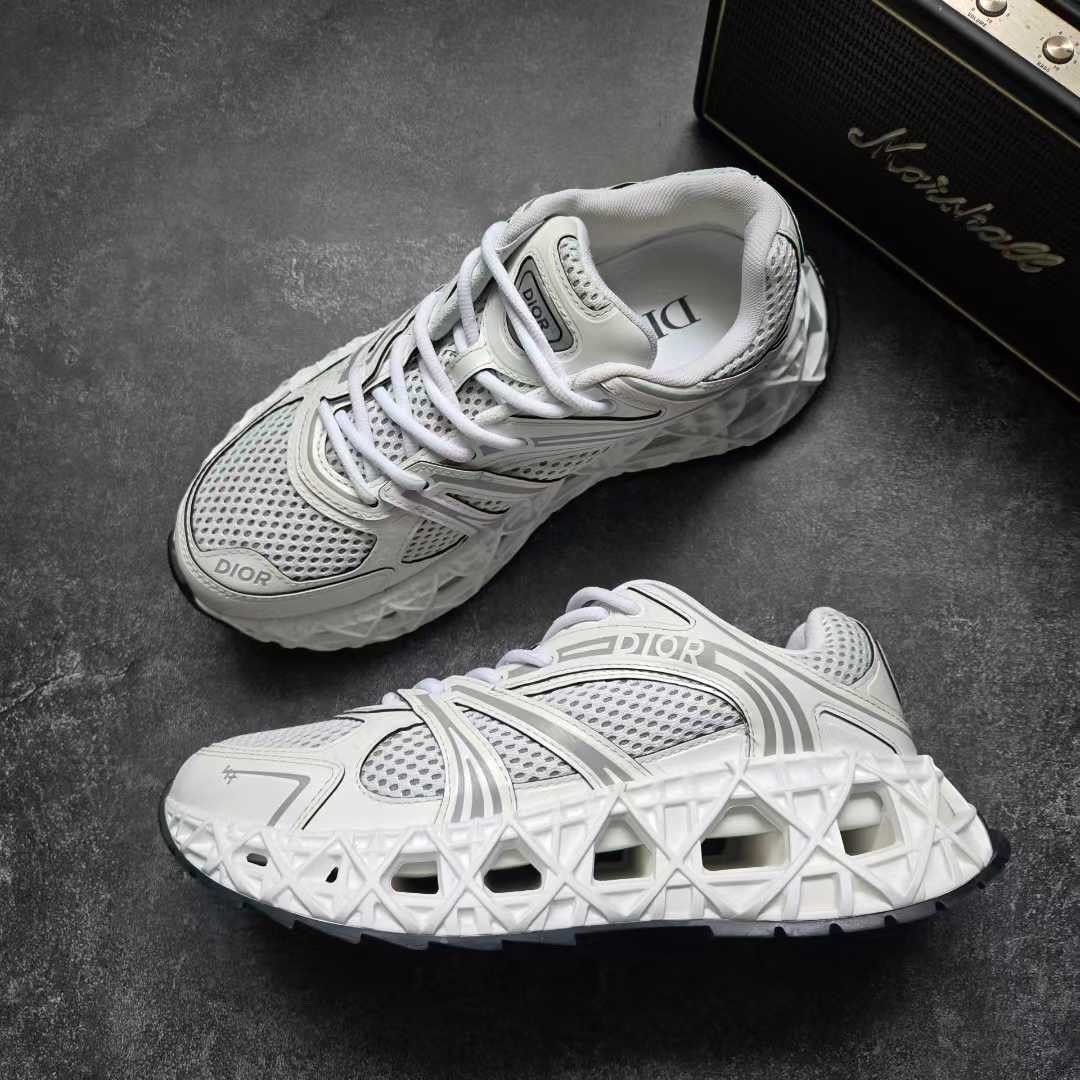Dior Dior White Lowtop Sneakers 35 Men Size US 5 / EU 37 - 5 Thumbnail