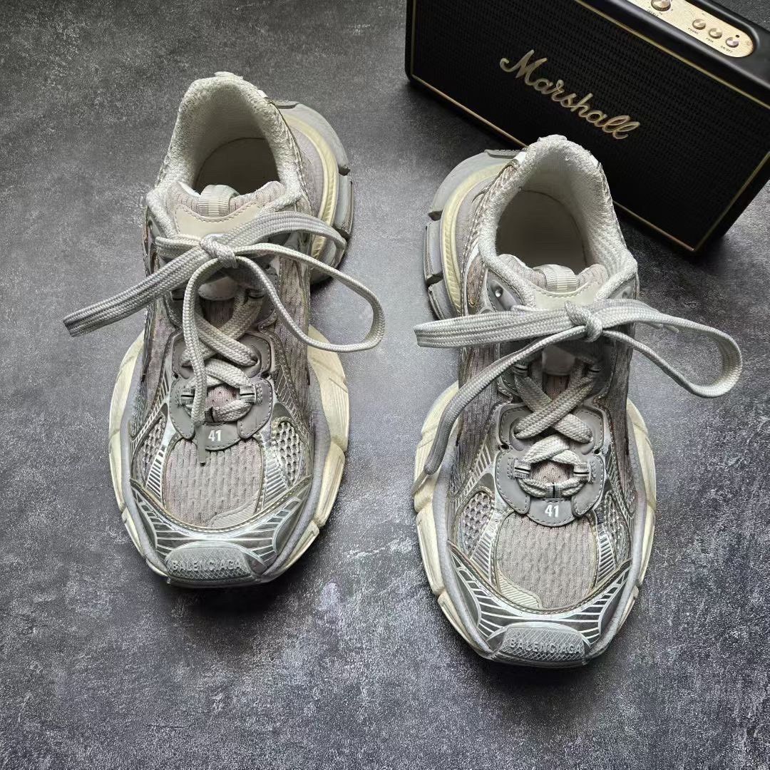 Balenciaga Balenciaga Beige Lowtop Sneakers XXXL Men Size US 10 / EU 43 - 2 Thumbnail