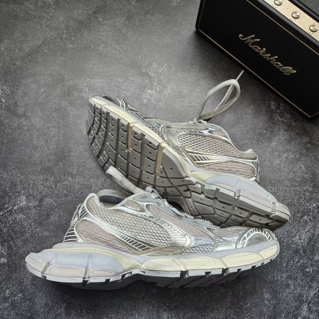 Balenciaga Balenciaga Beige Lowtop Sneakers XXXL Men Size US 10 / EU 43 - 9 Thumbnail