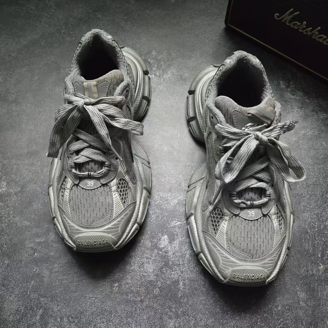 Balenciaga Balenciaga Reflective White Lowtop Sneakers XXXL Women Size US 8 / IT 38 - 2 Thumbnail