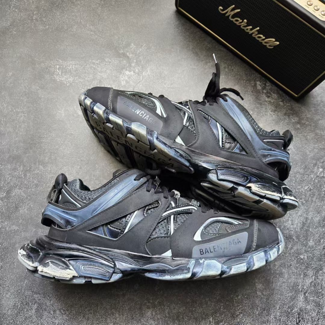 Balenciaga Balenciaga Distressed Black Lowtop Sneakers 41 Men Size US 8.5 / EU 41-42 - 8 Thumbnail