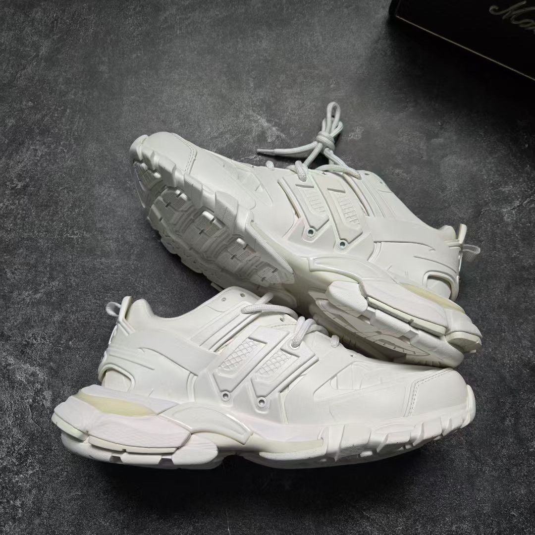 Balenciaga Balenciaga Graphic White Lowtop Sneakers 40 Men Size US 7.5 / EU 40-41 - 9 Thumbnail