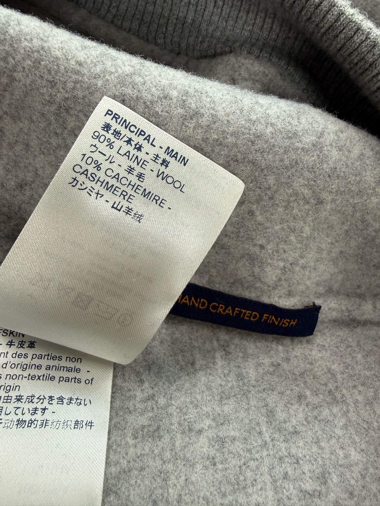 Louis Vuitton Louis Vuitton Gray Hoodie M Men Size US M / EU 48-50 / 2 - 6 Thumbnail
