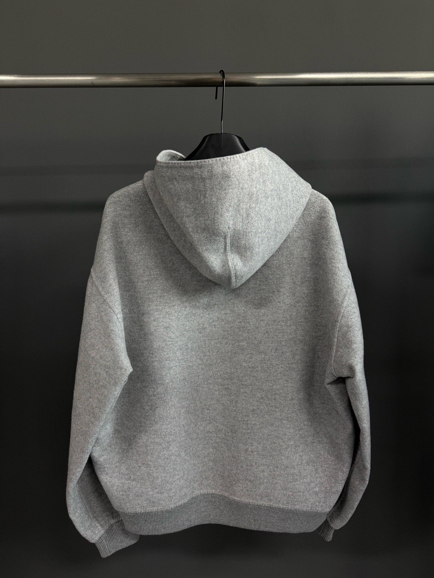 Louis Vuitton Louis Vuitton Gray Hoodie M Men Size US M / EU 48-50 / 2 - 2 Thumbnail