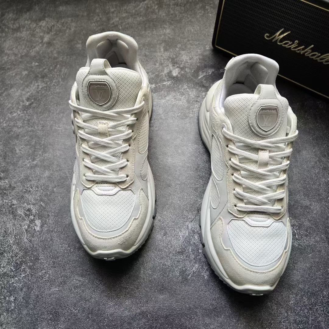 Louis Vuitton Louis Vuitton Running White Lowtop Sneakers 38 Men Size US 6 / EU 39 - 2 Thumbnail
