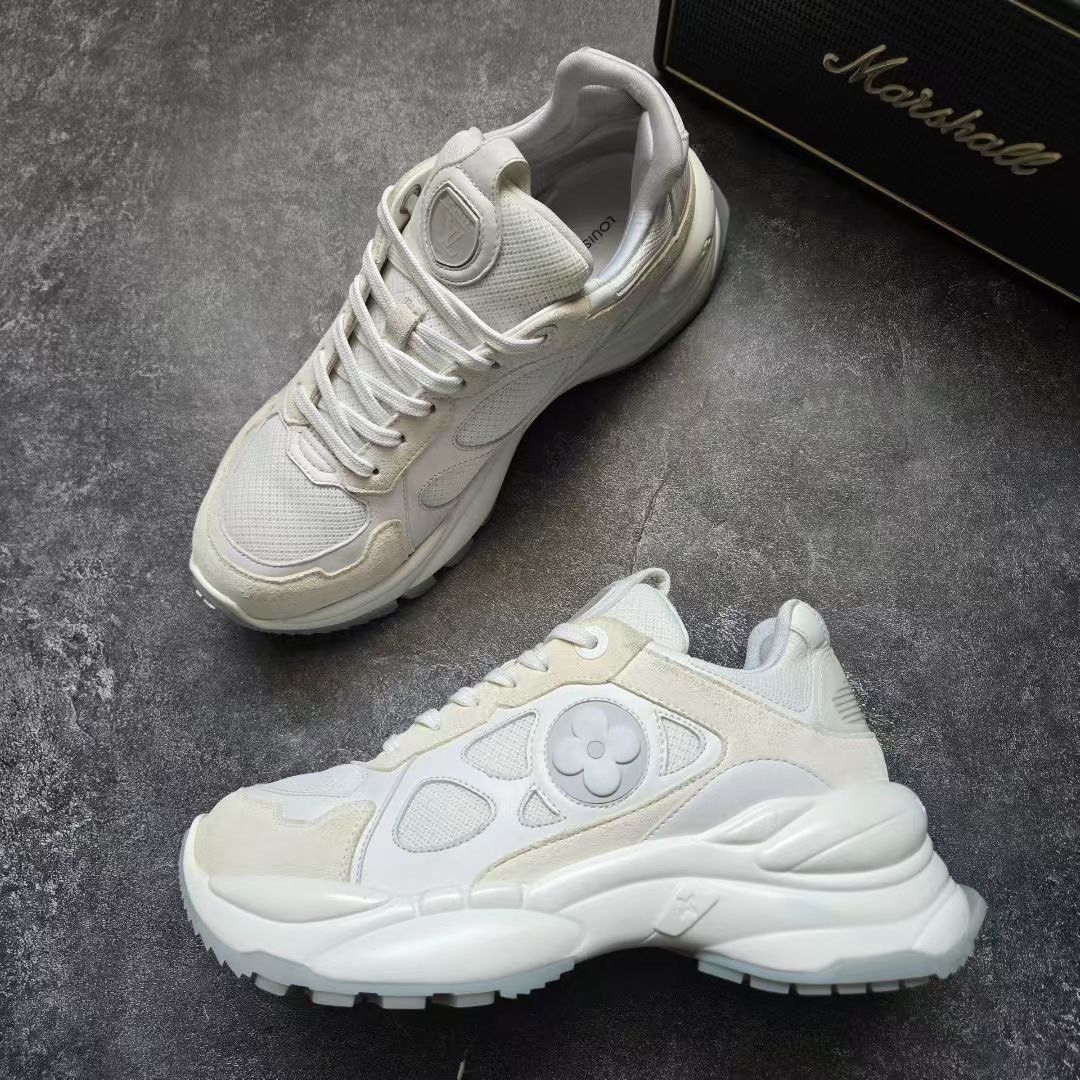 Louis Vuitton Louis Vuitton Running White Lowtop Sneakers 38 Men Size US 6 / EU 39 - 4 Thumbnail