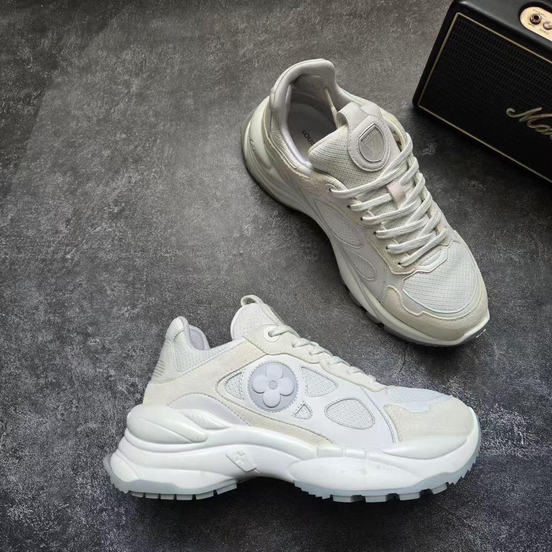 Louis Vuitton Louis Vuitton Running White Lowtop Sneakers 38 Men Size US 6 / EU 39 - 6 Thumbnail