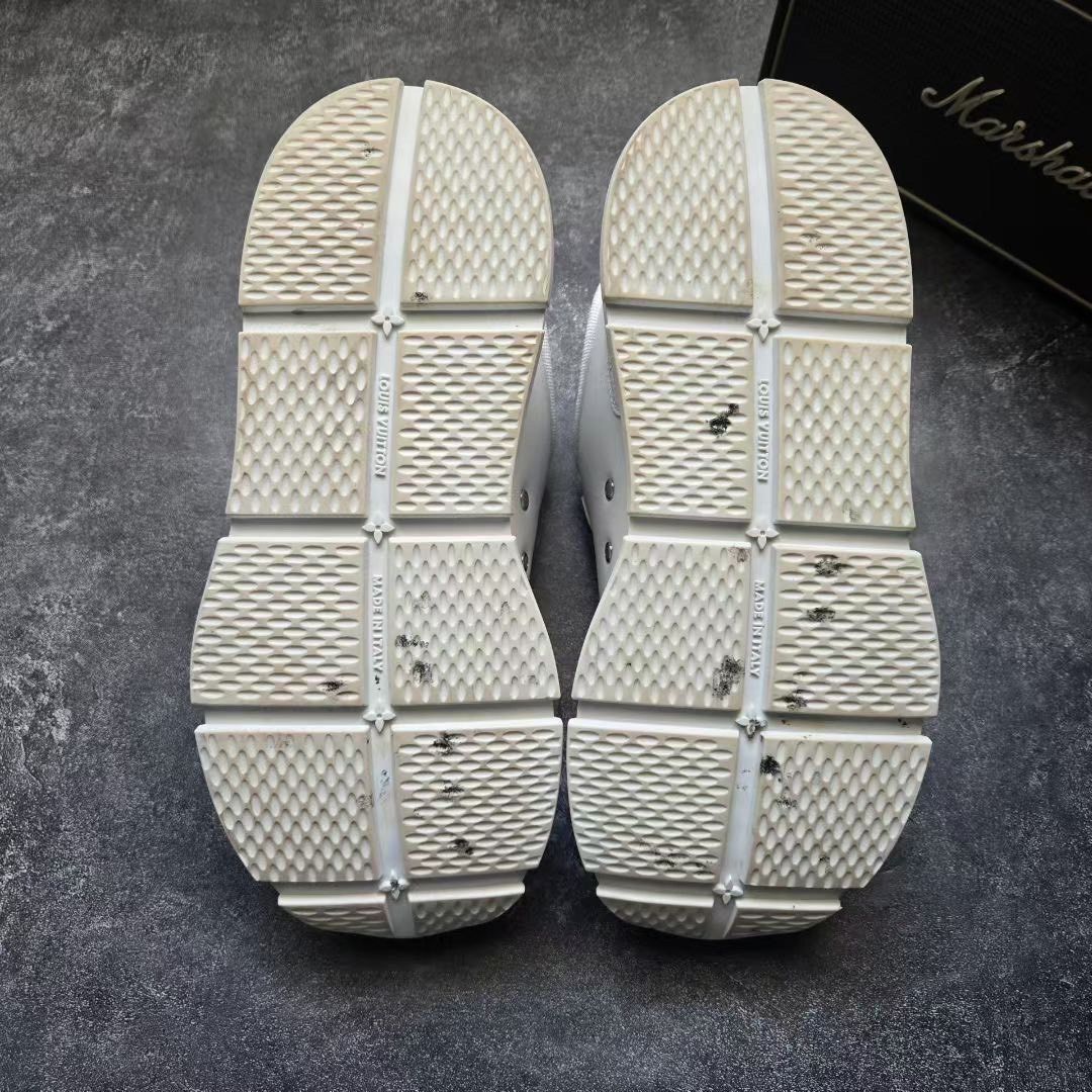 Louis Vuitton Louis Vuitton Black Lowtop Sneakers 40 Men Size US 7.5 / EU 40-41 - 7 Thumbnail