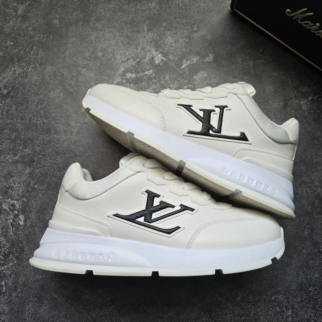 Louis Vuitton Louis Vuitton Black Lowtop Sneakers 40 Men Size US 7.5 / EU 40-41 - 8 Thumbnail