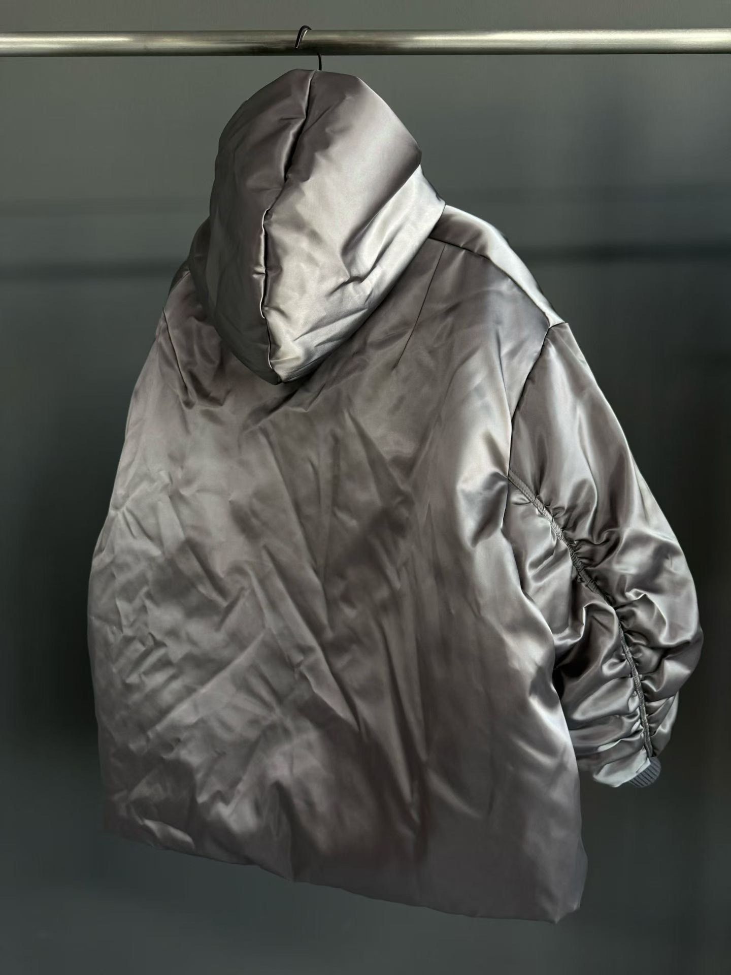 Louis Vuitton Louis Vuitton Down Silver Heavy Coat 48 Men Size US XL / EU 56 / 4 - 3 Thumbnail