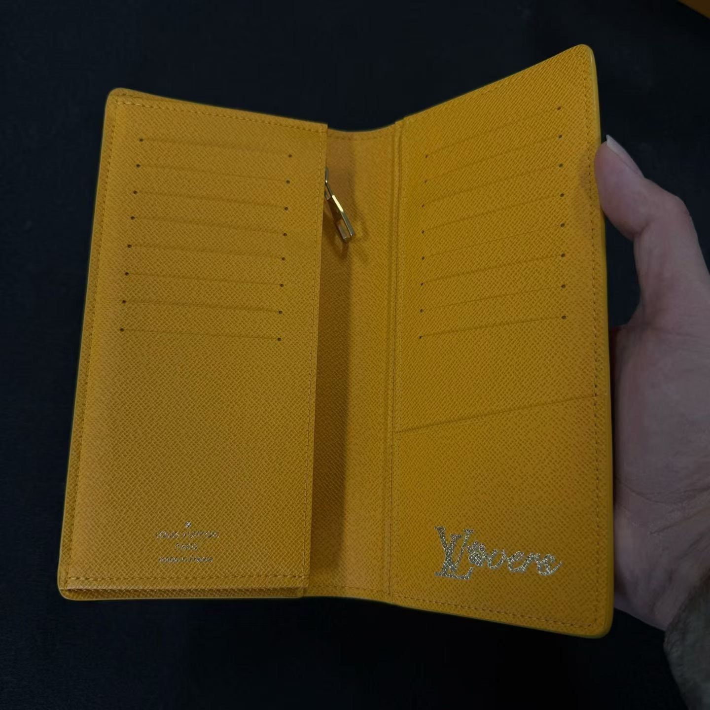 Louis Vuitton Louis Vuitton Yellow Item 25 Men Size ONE SIZE - 5 Thumbnail