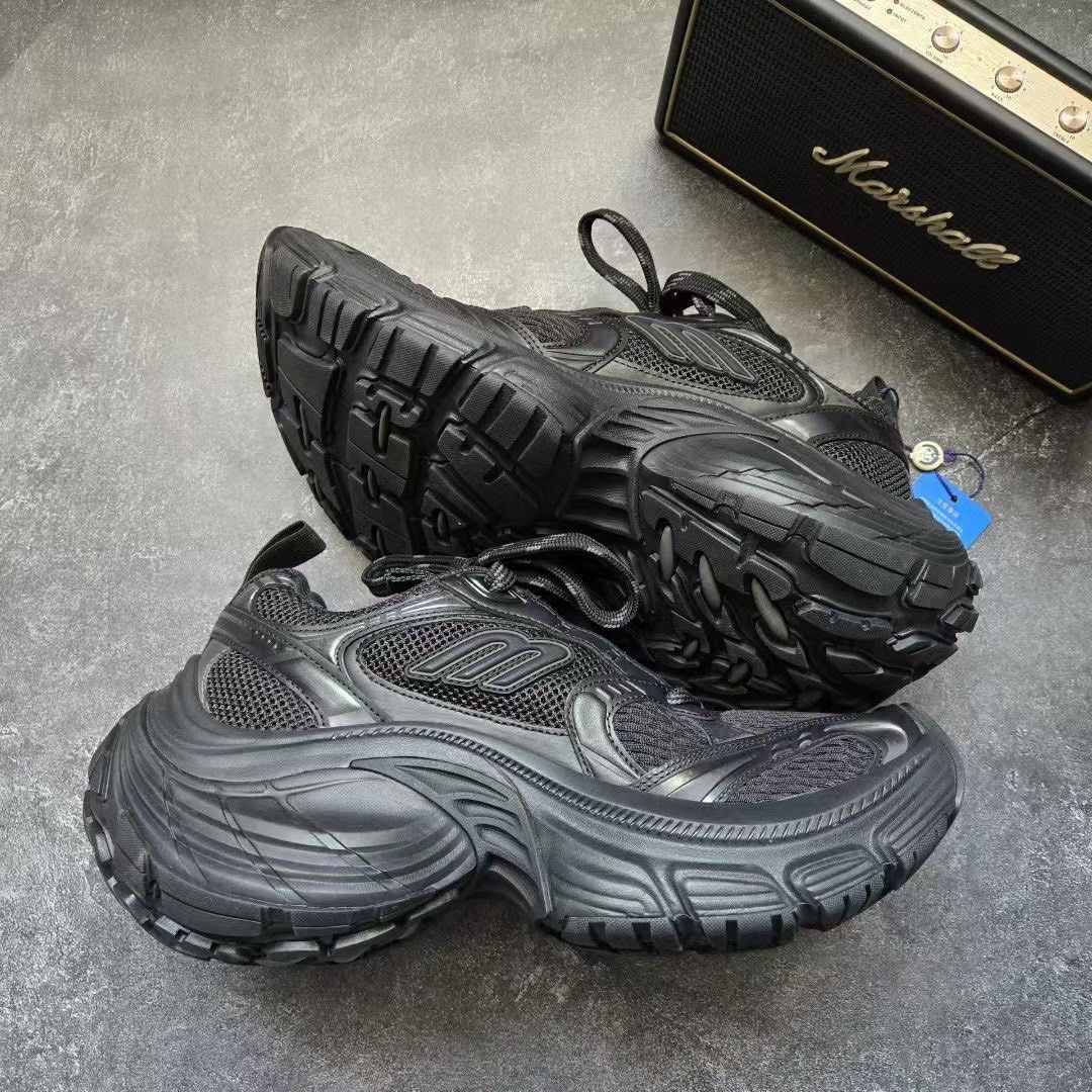 Balenciaga Balenciaga Black Lowtop Sneakers XL Men Size US 10 / EU 43 - 8 Thumbnail