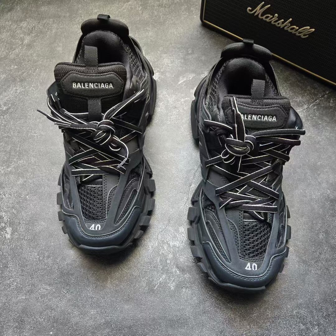 Balenciaga Balenciaga Black Lowtop Sneakers 40 Men Size US 7.5 / EU 40-41 - 2 Thumbnail