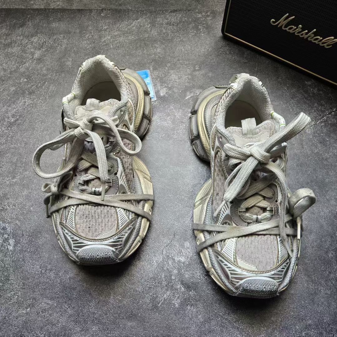 Balenciaga Balenciaga Limited Beige Lowtop Sneakers XXXL Women Size US 8 / IT 38 - 2 Thumbnail