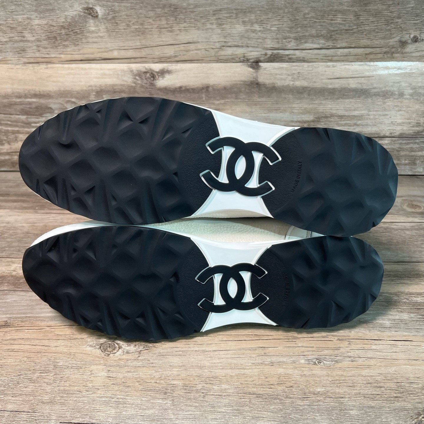 Chanel Chanel Casual White Lowtop Sneakers 43 Men Size US 10 / EU 43 - 6 Thumbnail