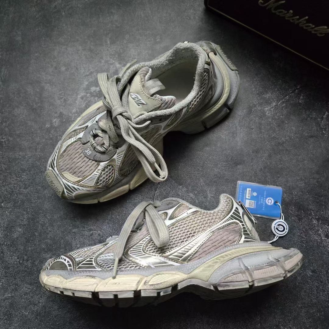 Balenciaga Balenciaga Beige Lowtop Sneakers XXXL Women Size US 8 / IT 38 - 6 Thumbnail