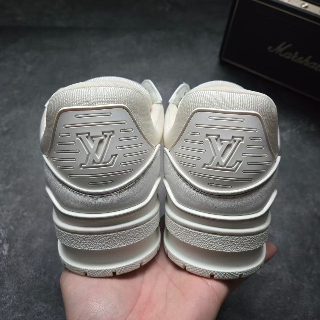 Louis Vuitton Louis Vuitton Training White Lowtop Sneakers 41 Men Size US 8.5 / EU 41-42 - 3 Thumbnail