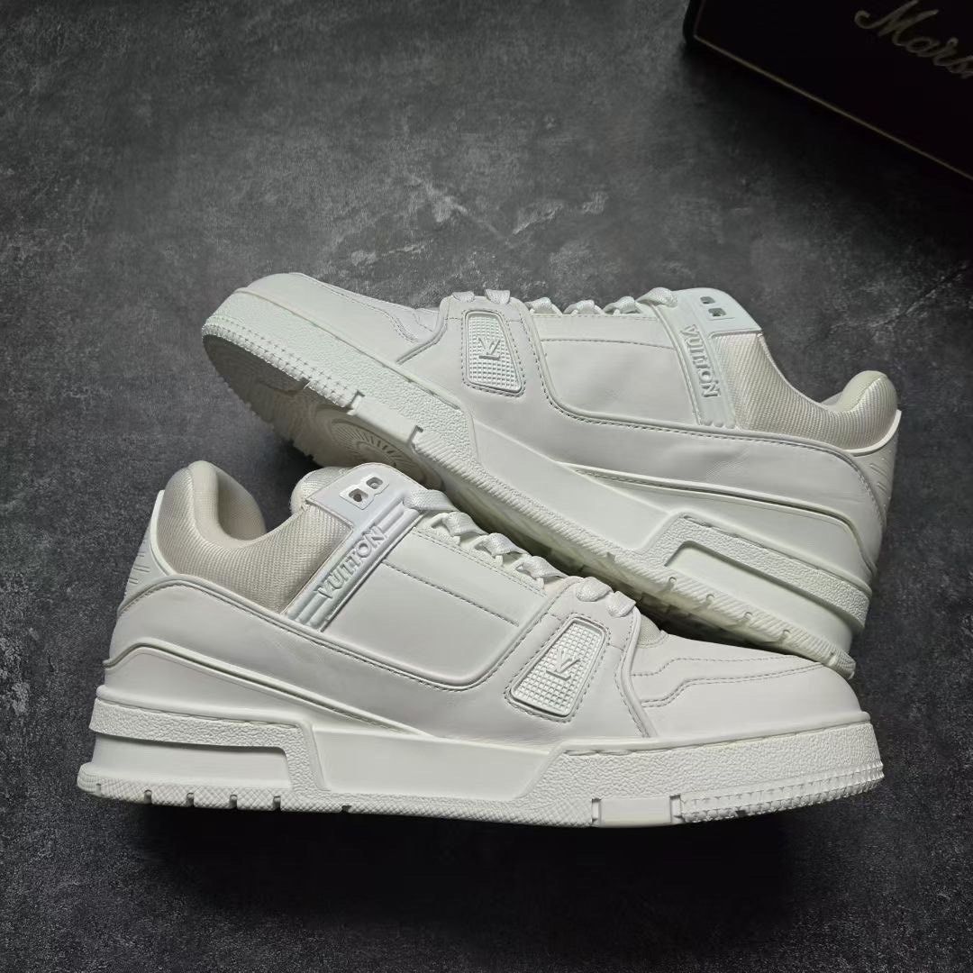 Louis Vuitton Louis Vuitton Training White Lowtop Sneakers 41 Men Size US 8.5 / EU 41-42 - 9 Thumbnail