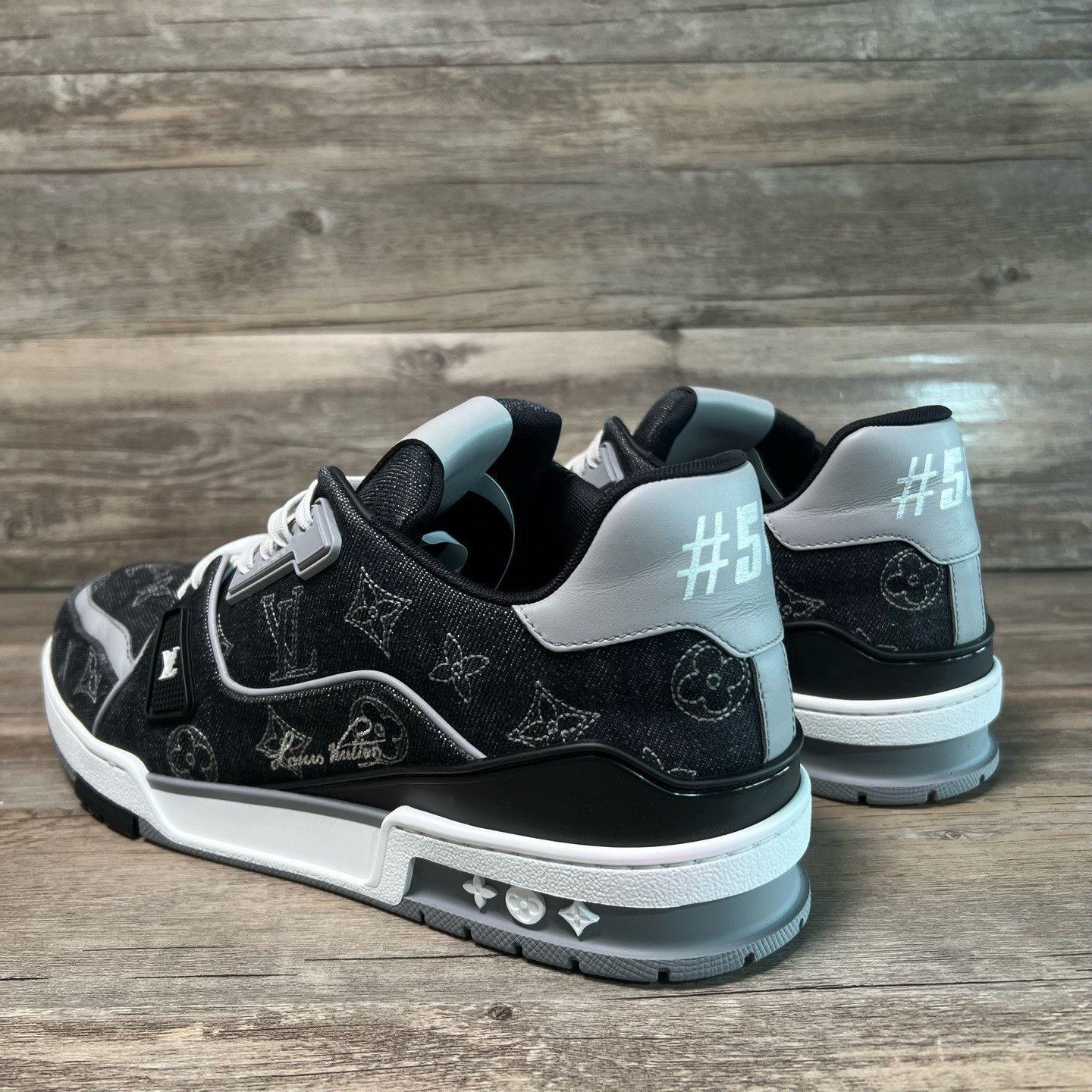 Louis Vuitton Louis Vuitton Training Black Lowtop Sneakers 25 Men Size US 10 / EU 43 - 4 Thumbnail