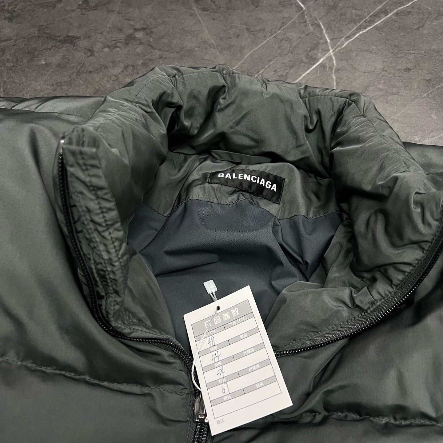 Balenciaga Balenciaga Down Gray Heavy Coat 48 Men Size US XL / EU 56 / 4 - 2 Thumbnail