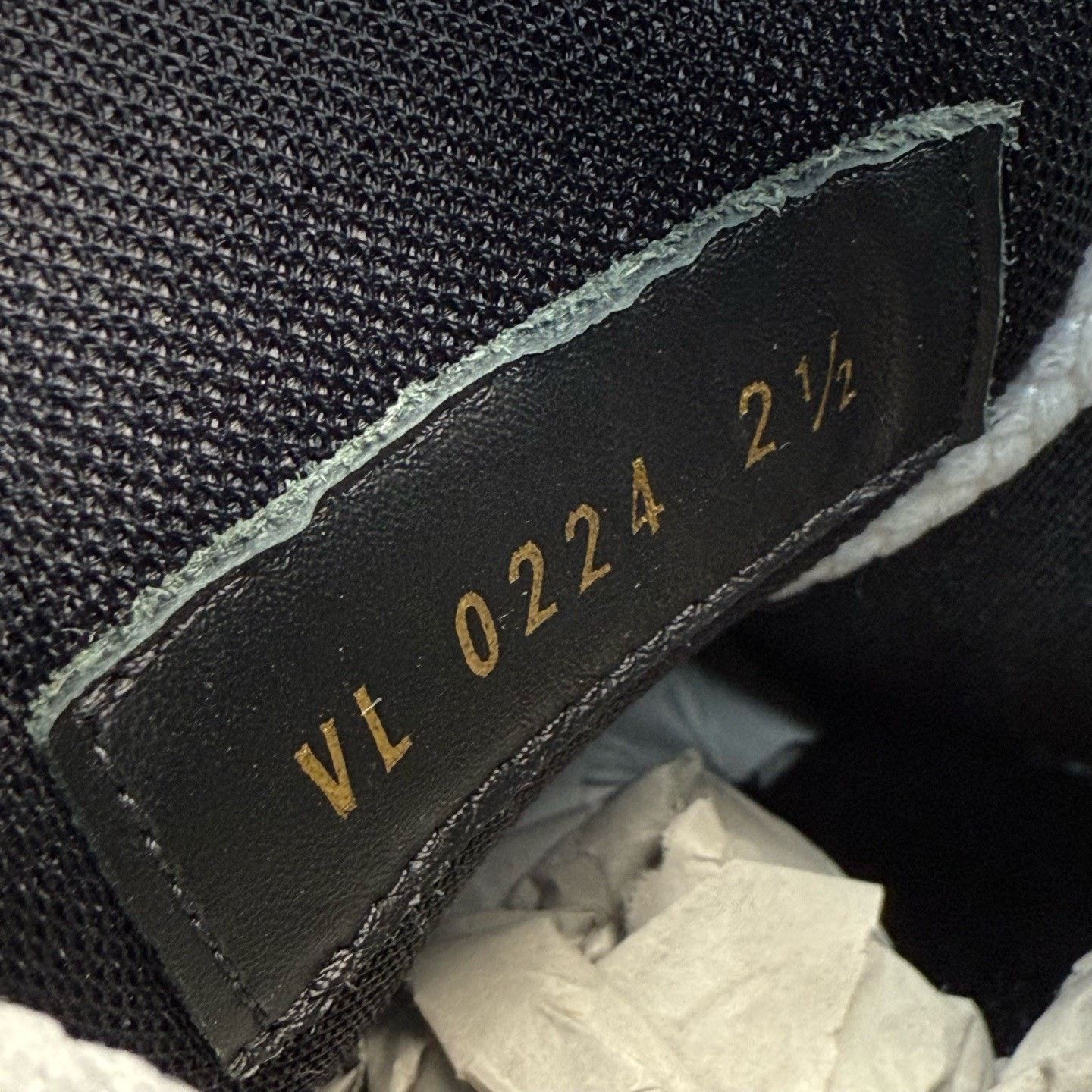 Louis Vuitton Louis Vuitton Training Black Lowtop Sneakers 36 Women Size US 6 / IT 36 - 8 Thumbnail