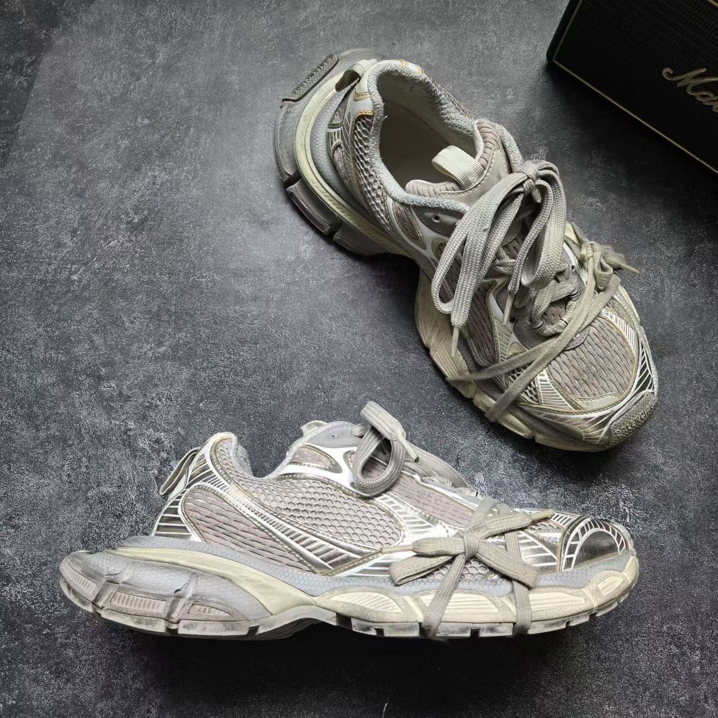 Balenciaga Balenciaga Beige Lowtop Sneakers XXXL Men Size US 10 / EU 43 - 6 Thumbnail