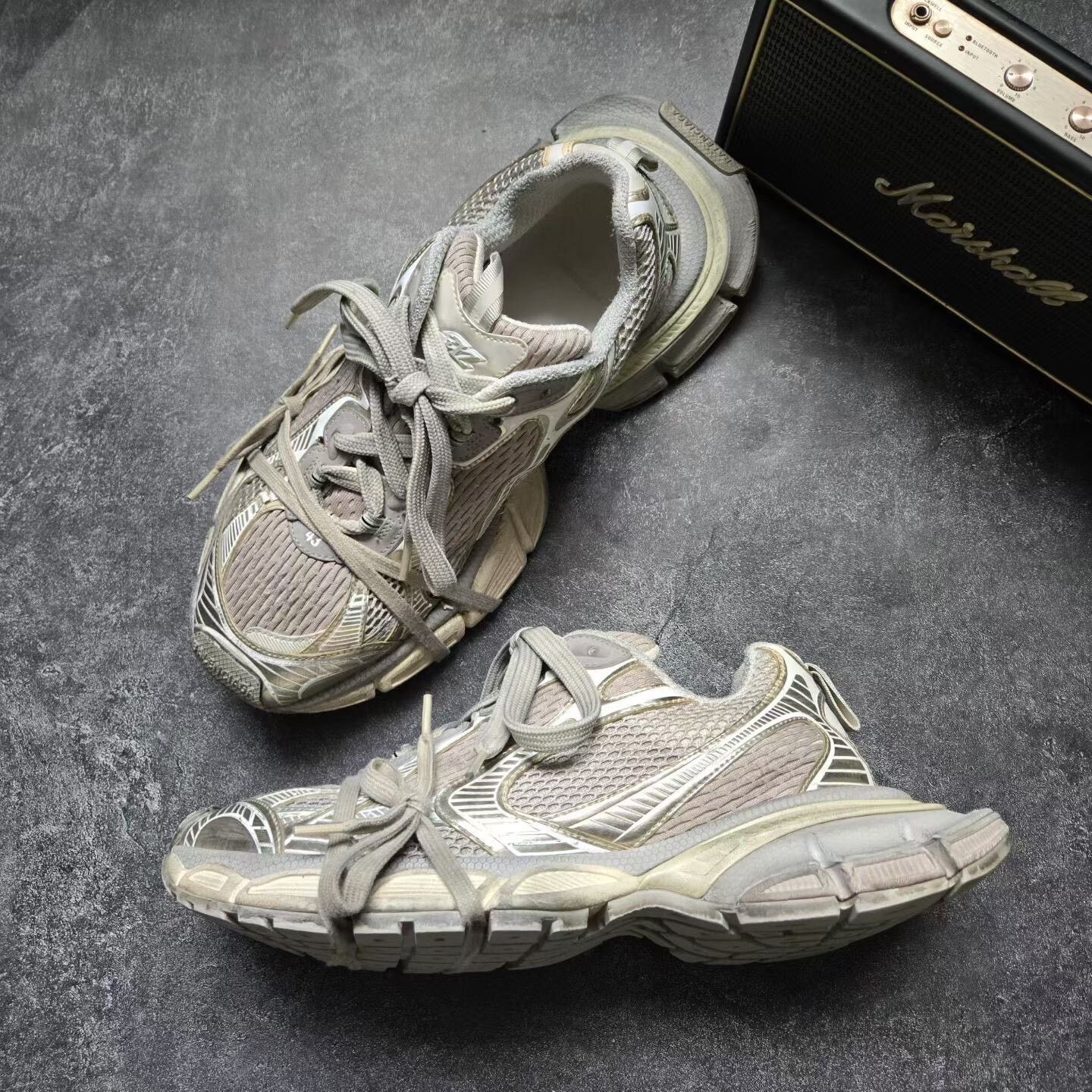 Balenciaga Balenciaga Beige Lowtop Sneakers XXXL Men Size US 10 / EU 43 - 4 Thumbnail