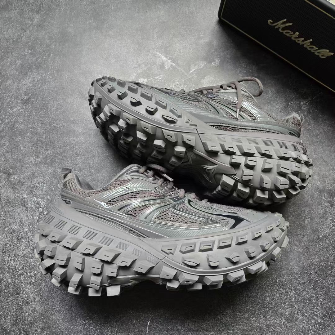 Balenciaga Balenciaga Gray Lowtop Sneakers 42 Men Size US 9 / EU 42 - 8 Thumbnail