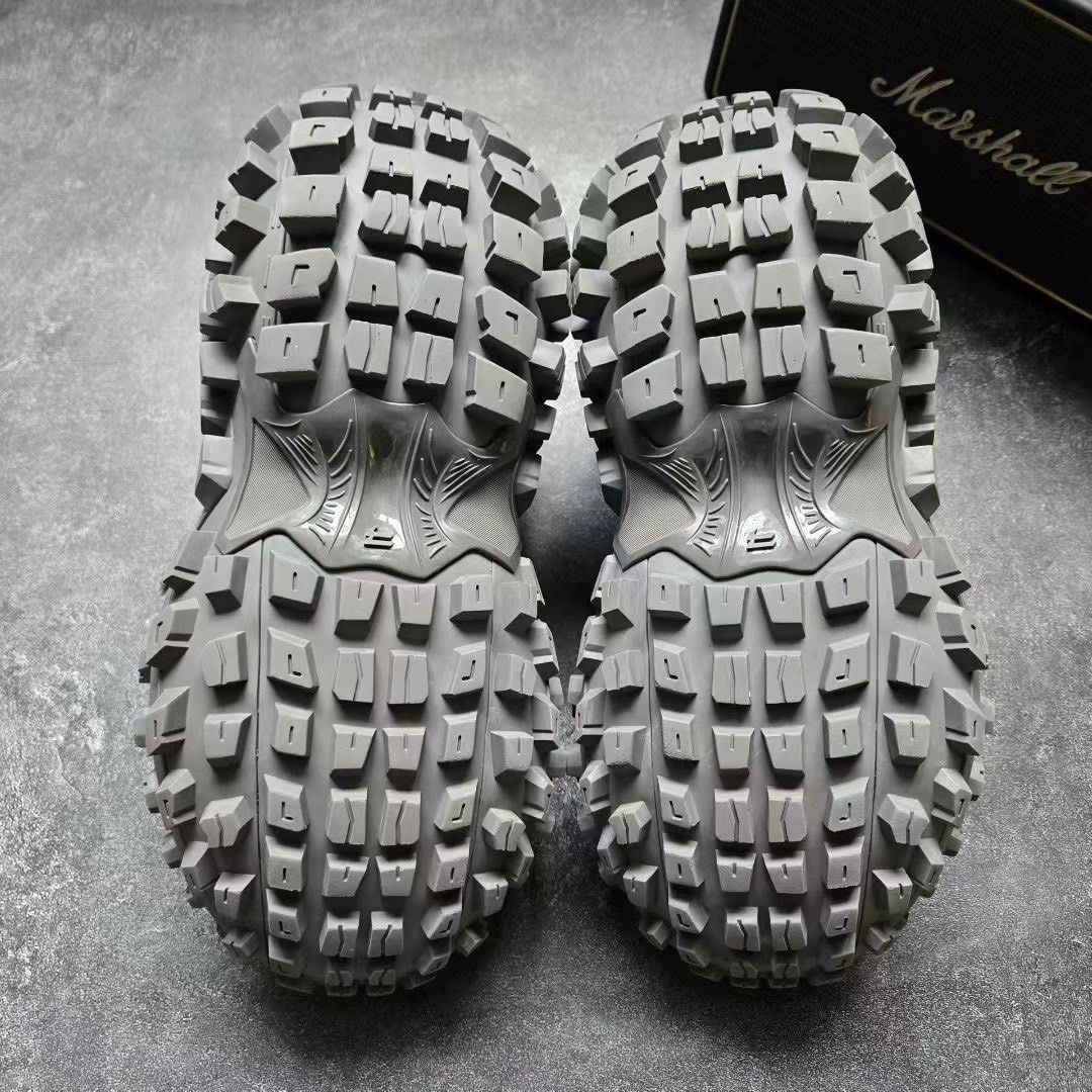 Balenciaga Balenciaga Gray Lowtop Sneakers 42 Men Size US 9 / EU 42 - 7 Thumbnail