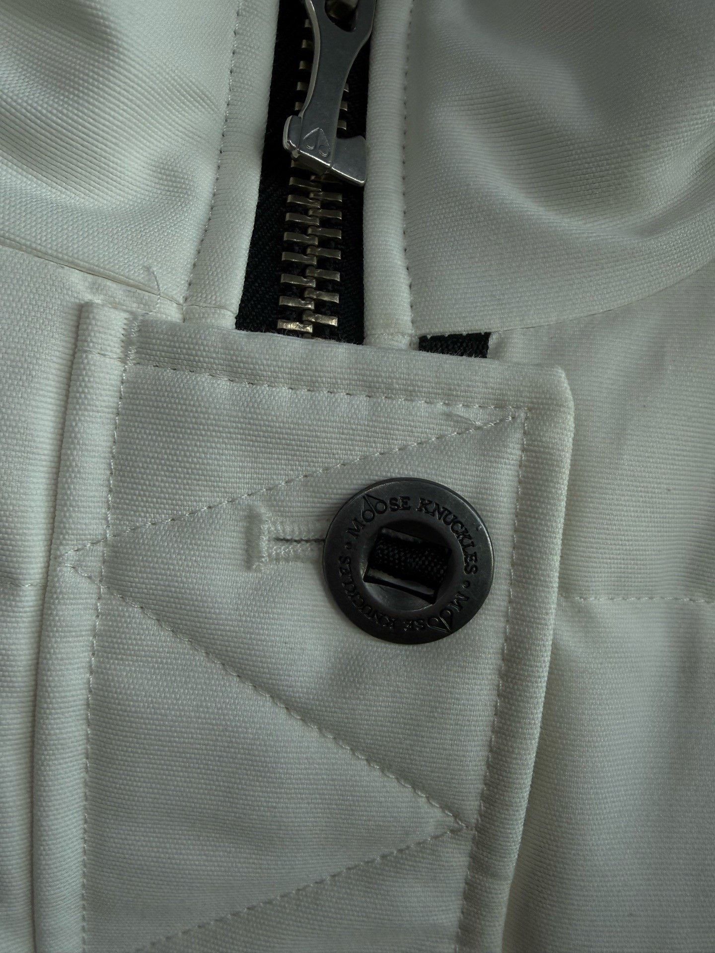 Balenciaga Balenciaga Down White Down Jacket L Women Size L / US 10 / IT 46 - 4 Thumbnail