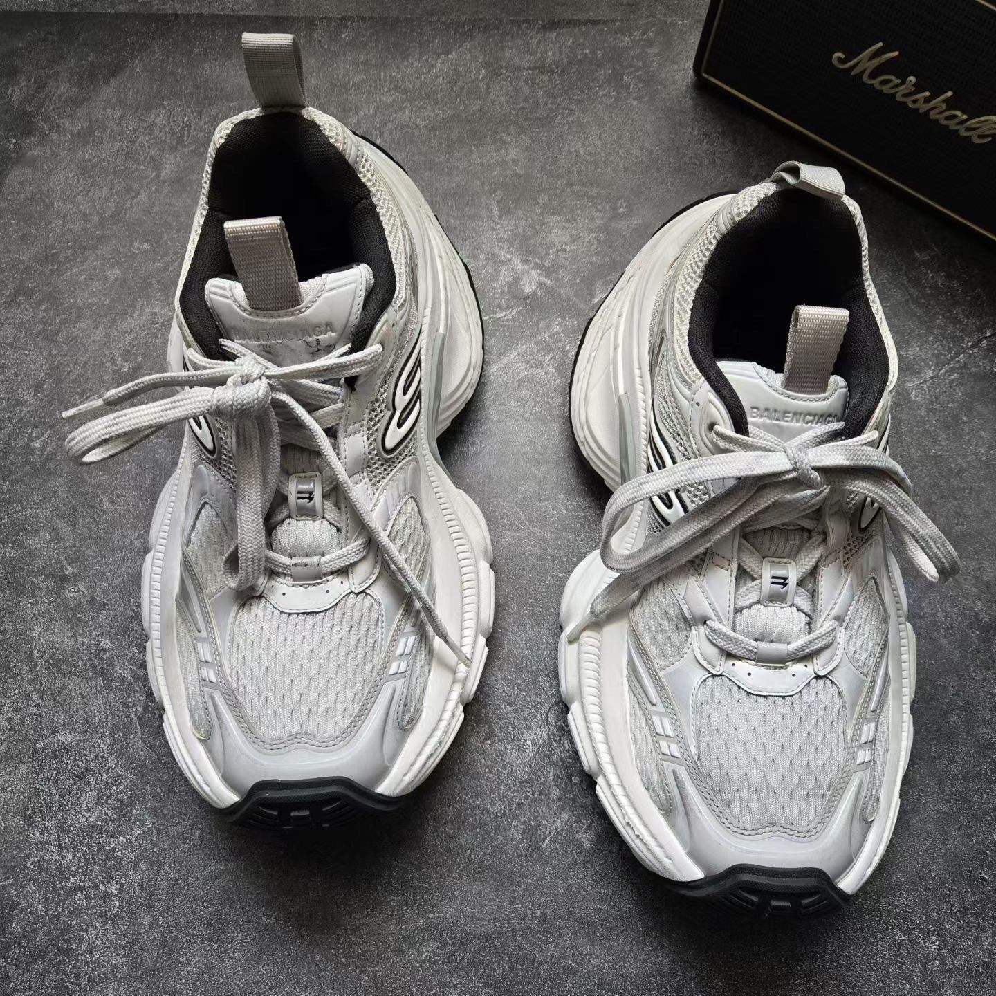 Balenciaga Balenciaga White Lowtop Sneakers XL Men Size US 10 / EU 43 - 2 Thumbnail