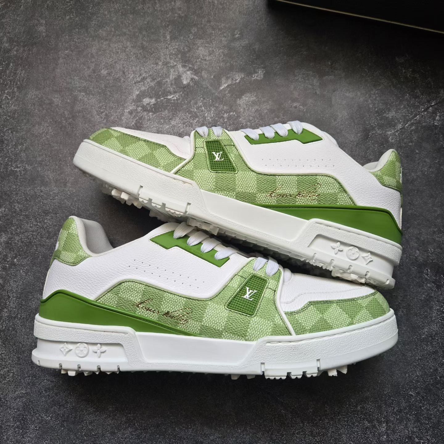 Louis Vuitton Louis Vuitton Training Green Lowtop Sneakers 42 Men Size US 9 / EU 42 - 8 Thumbnail